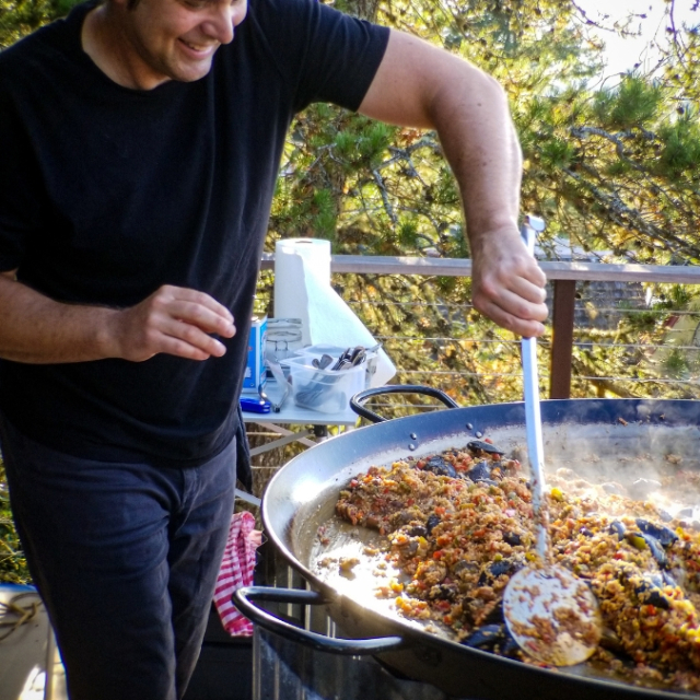 Paella: Authentic Spanish Recipe 