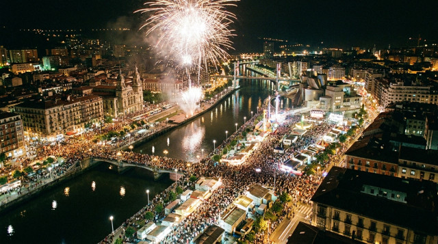 Aste Nagusia en Bilbao y su impacto en el calendario laboral: festivos locales, horarios y servicios