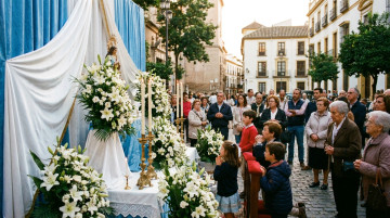Símbolos del 8 de diciembre: colores, objetos y gestos de la Inmaculada