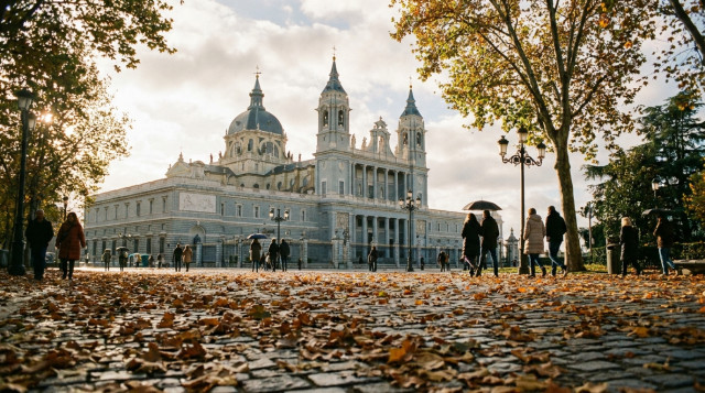 Festivos de noviembre: Todos los Santos cae en domingo y la Almudena, en lunes en Madrid capital