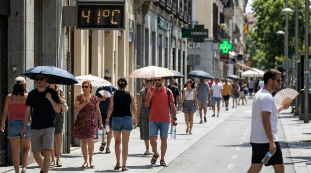 Sanidad activa el plan nacional contra el calor extremo ante la primera gran subida de temperaturas