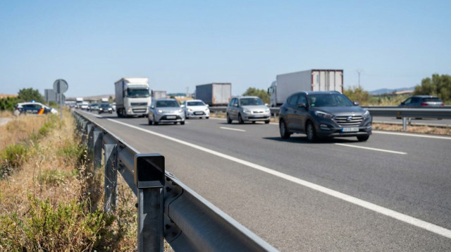 La DGT despliega nuevos radares invisibles para la operación salida: las carreteras con mayor vigilancia
