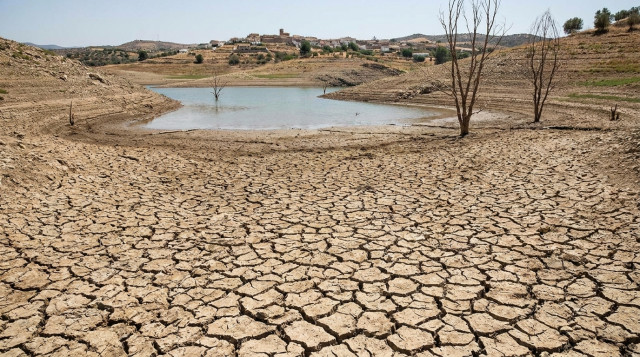 La sequía extrema obliga a limitar el consumo de agua en más de cien municipios de España este verano
