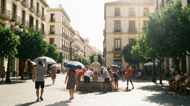Sanidad activa el plan nacional contra el calor extremo ante la llegada de las primeras temperaturas récord