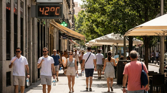 Sanidad activa el plan nacional contra el calor extremo: medidas y recomendaciones para protegerse este verano