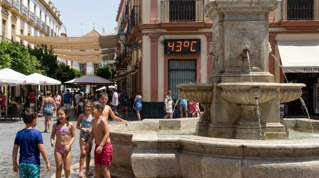 Sanidad activa el Plan Nacional frente al Calor Extremo: medidas y umbrales de alerta por temperaturas récord
